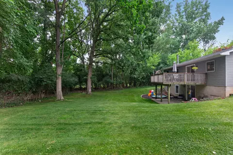 Exterior - 2543 Tricia Dr, Jackson, MI 49201 photo 12 of 13
