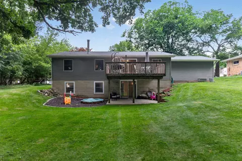 Exterior - 2543 Tricia Dr, Jackson, MI 49201 photo 7 of 13