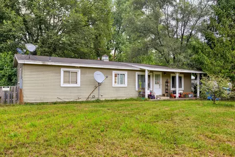 2503 Beach Ct, Allegan, MI 49010