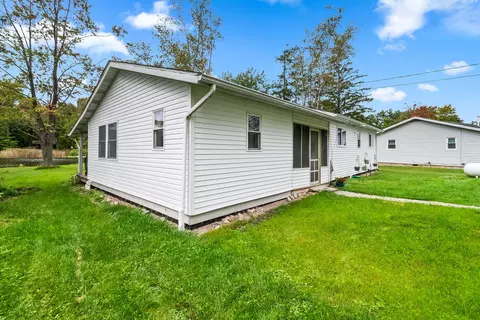 Exterior - 5406 Circle Dr, Reading, MI 49274 photo 4 of 17