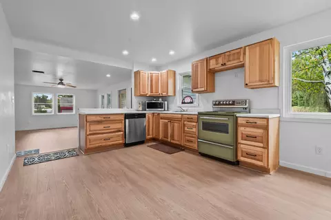 Kitchen - 5406 Circle Dr, Reading, MI 49274 photo 2 of 3