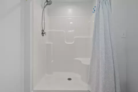 Bath - 5406 Circle Dr, Reading, MI 49274 photo 3 of 3