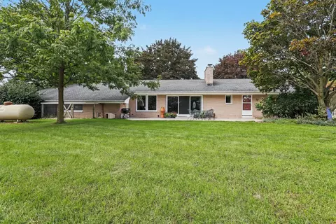 Exterior - 58353 Holtom Rd, Three Rivers, MI 49093 photo 5 of 6