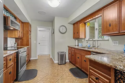 Kitchen - 58353 Holtom Rd, Three Rivers, MI 49093 photo 1 of 1