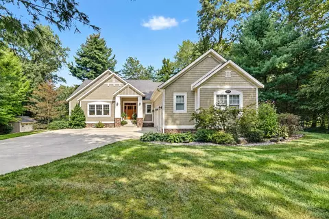 3998 Darcliff Ln, Twin Lake, MI 49457
