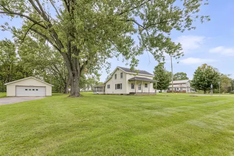 22303 Bedford Rd N, Battle Creek, MI 49017