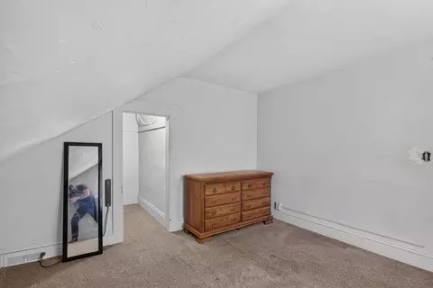 Bedroom - 1113 Hamilton St, Jackson, MI 49202 photo 6 of 9