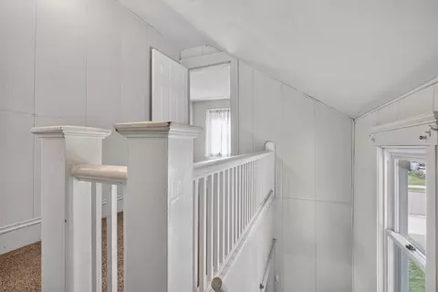 Entry Way - 1113 Hamilton St, Jackson, MI 49202 photo 4 of 5