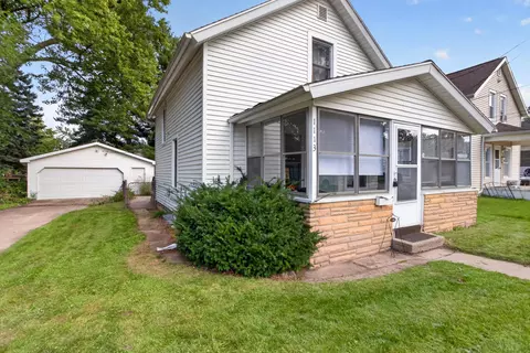 Exterior - 1113 Hamilton St, Jackson, MI 49202 photo 2 of 11
