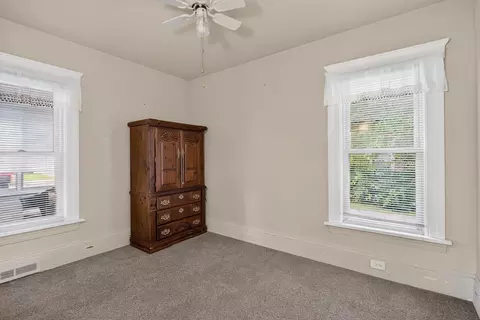 Bedroom - 1113 Hamilton St, Jackson, MI 49202 photo 1 of 9