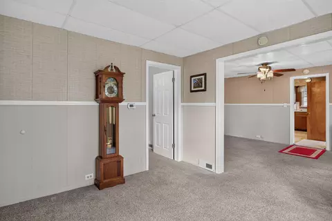 Entry Way - 1113 Hamilton St, Jackson, MI 49202 photo 1 of 5