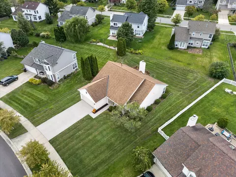 View/Area - 2730 Silver Spring Dr, Ann Arbor, MI 48103 photo 2 of 9