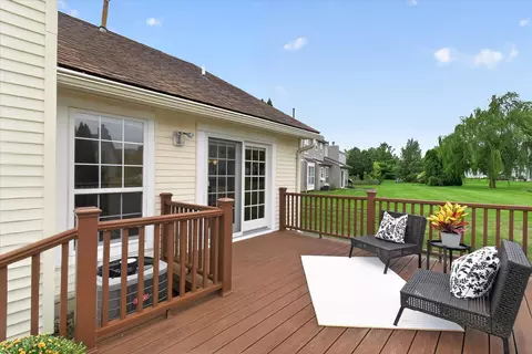 Exterior - 2730 Silver Spring Dr, Ann Arbor, MI 48103 photo 4 of 8