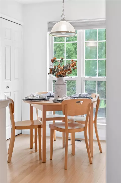 Dining - 2730 Silver Spring Dr, Ann Arbor, MI 48103 photo 4 of 7