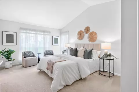 Bedroom - 2730 Silver Spring Dr, Ann Arbor, MI 48103 photo 1 of 8