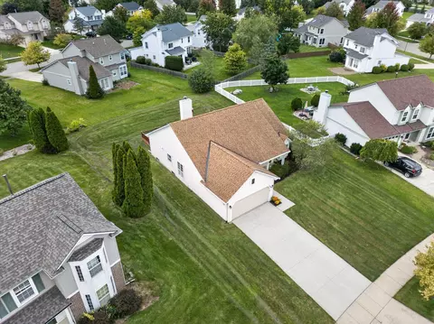 View/Area - 2730 Silver Spring Dr, Ann Arbor, MI 48103 photo 3 of 9