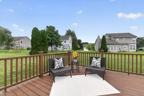 Exterior - 2730 Silver Spring Dr, Ann Arbor, MI 48103 photo 6 of 8
