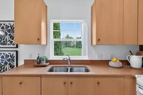 Kitchen - 2730 Silver Spring Dr, Ann Arbor, MI 48103 photo 3 of 5