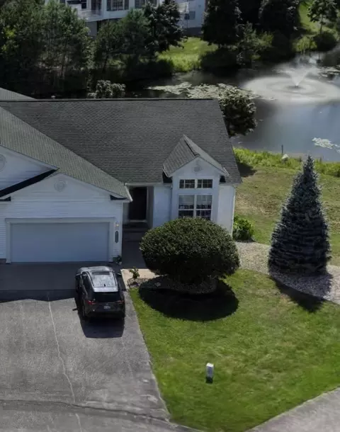 5735 Stillwater Trl, Fruitport, MI 49415