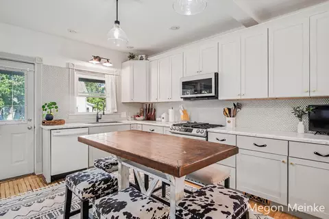 Kitchen - 501 Pearl St, Belding, MI 48809 photo 1 of 2