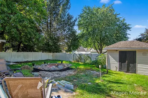 Exterior - 501 Pearl St, Belding, MI 48809 photo 2 of 8
