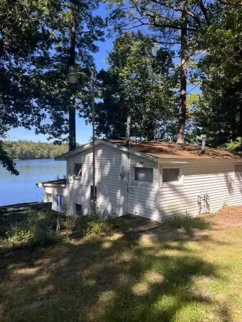 6264 9th St, Twin Lake, MI 49457