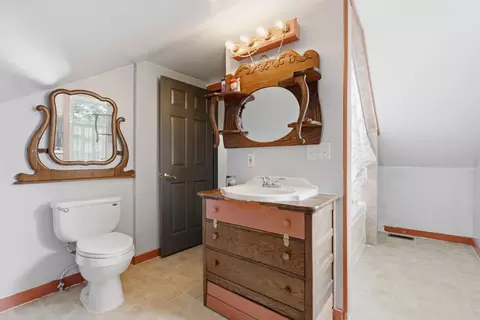 Bath - 416 W Main St, Stanton, MI 48888 photo 4 of 5