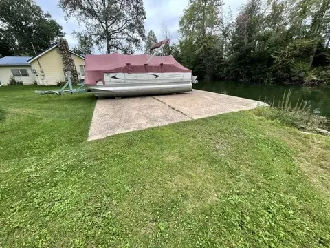 Exterior - 2341 Cedar Dr, Reading, MI 49274 photo 5 of 6