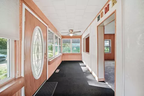 Entry Way - 714 S Sutton Rd, Jackson, MI 49203 photo 2 of 2