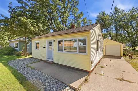1083 Amity Ave, Muskegon, MI 49442