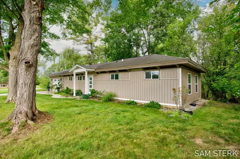 3789 Yellowstone Dr SW, Grandville, MI 49418