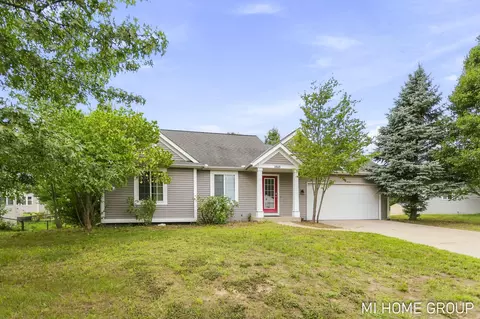 3849 142nd Ave, Holland, MI 49424