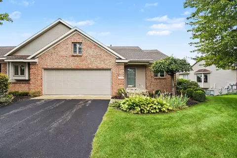 1735 Laramy Ln #11, Hudsonville, MI 49426