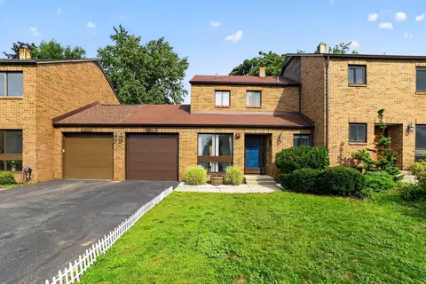 261 Heritage Commons St SE, Grand Rapids, MI 49503
