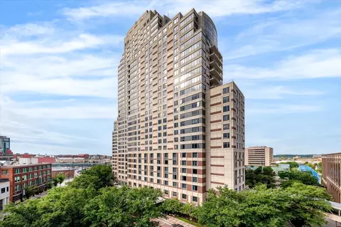103 Campau Cir NW #1911, Grand Rapids, MI 49503