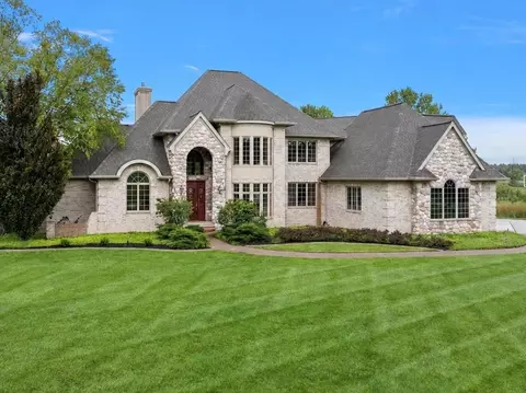 175 Victorian Hills Dr, Okemos, MI 48864