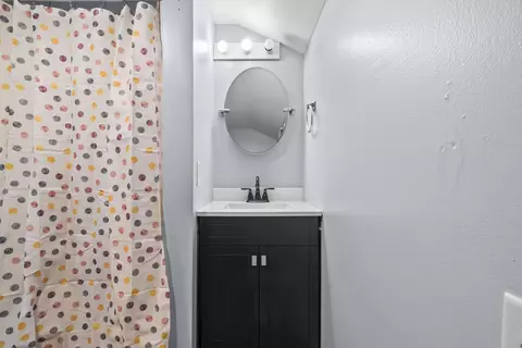 Bath - 143 State St, Bronson, MI 49028 photo 2 of 2