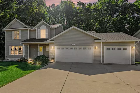 315 Abbington Cir, Battle Creek, MI 49015