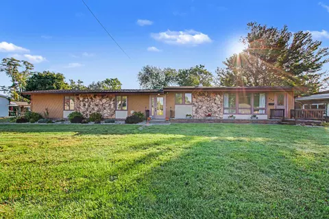 535 Riverside Dr, Battle Creek, MI 49015