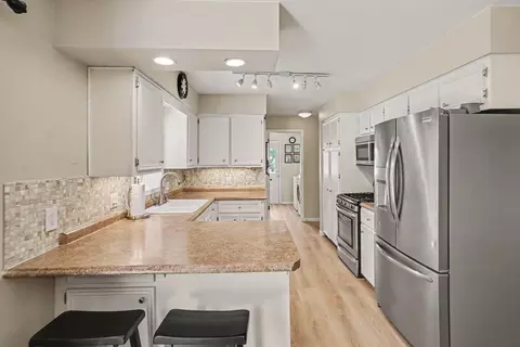 Kitchen - 7426 Windgate Dr, Jenison, MI 49428 photo 1 of 2