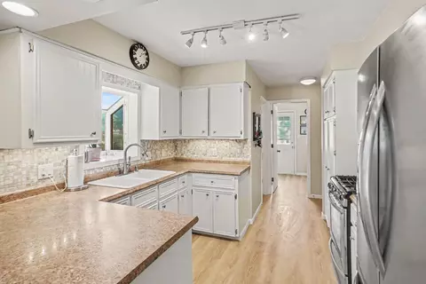 Kitchen - 7426 Windgate Dr, Jenison, MI 49428 photo 2 of 2