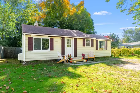 2206 Eckener Dr, Portage, MI 49002