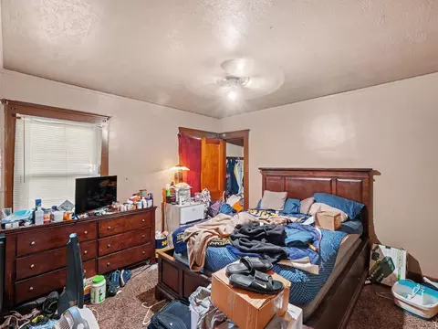 Bedroom - 934 S Gorham St, Jackson, MI 49203 photo 3 of 3