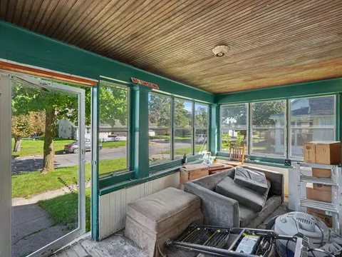 Exterior - 934 S Gorham St, Jackson, MI 49203 photo 3 of 3