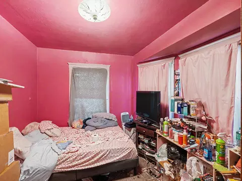 Bedroom - 934 S Gorham St, Jackson, MI 49203 photo 2 of 3