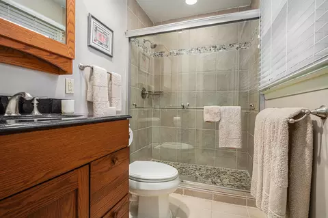 Bath - 15972 Prusa Rd, Union Pier, MI 49129 photo 1 of 2