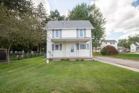 12 Hyde Rd, Clarklake, MI 49234