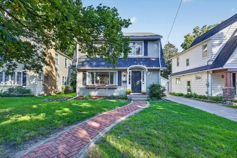 328 Glenhaven Ave NW, Grand Rapids, MI 49504