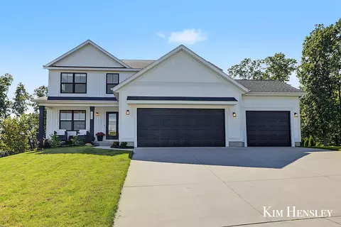 6343 Bentley Dr NE, Belmont, MI 49306