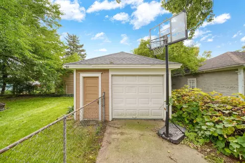 Exterior - 609 Mcbride St, Jackson, MI 49203 photo 8 of 12